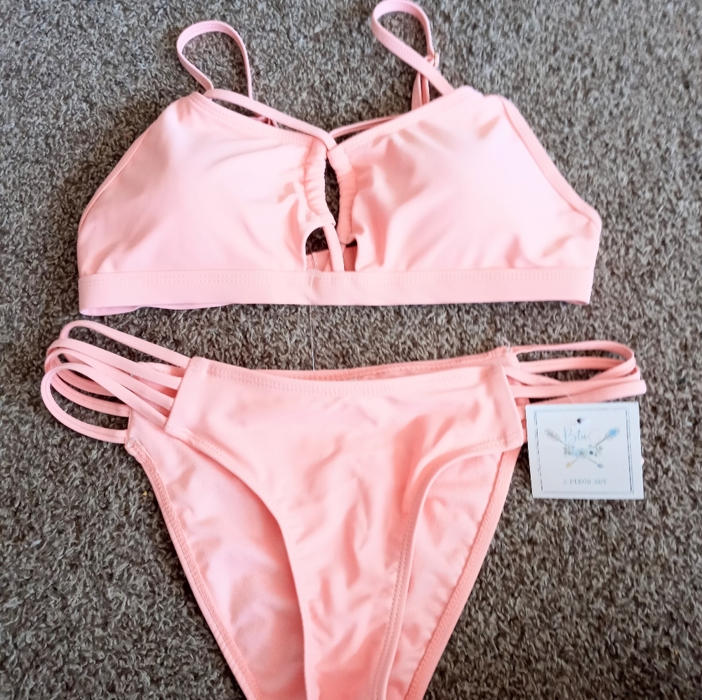 New with tags cute bikini